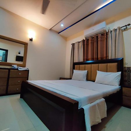 Luxury Guest Rooms Ραβαλπίντι Εξωτερικό φωτογραφία